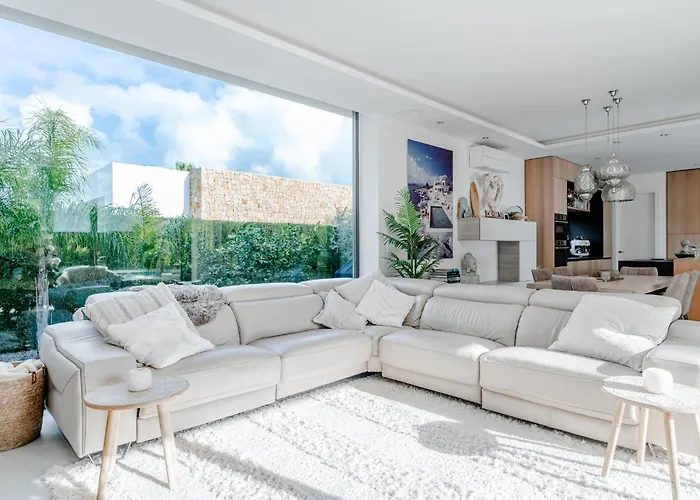 Essence By Interhome