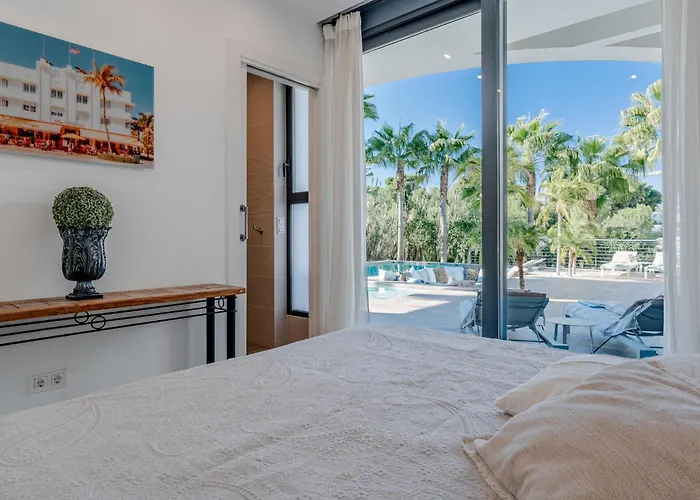 Essence By Interhome