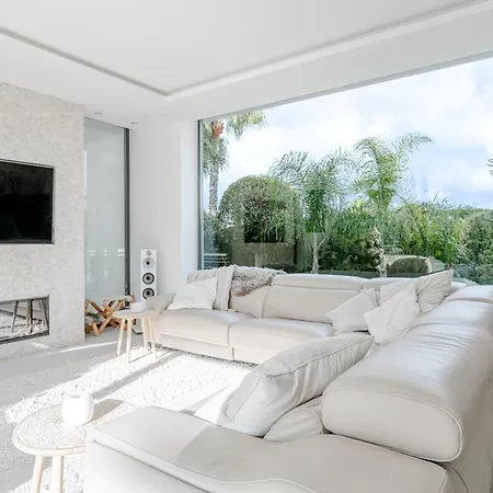 Essence By Interhome *